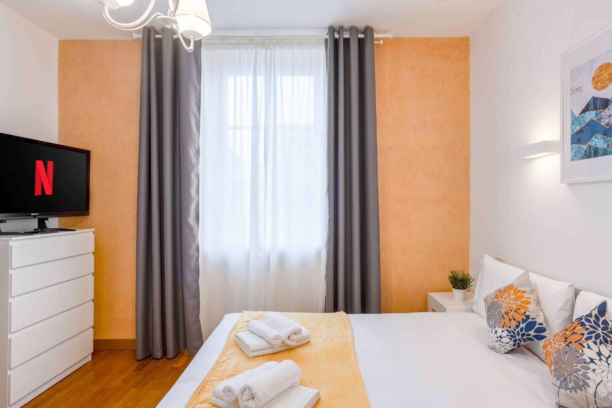 "Suite Elegance Brera" Milan Bagian luar foto